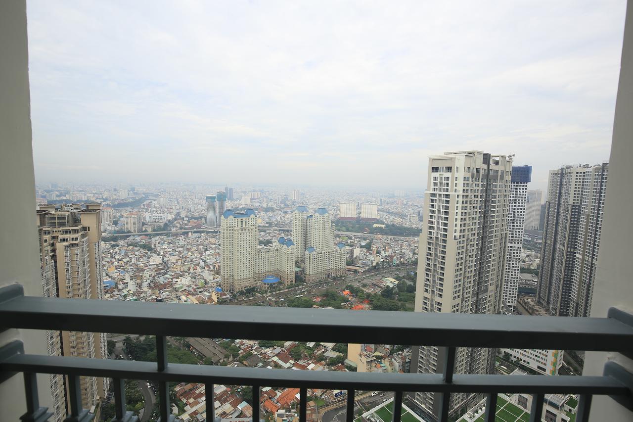 Huyen Vinhomes Central Park